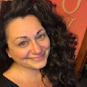 Meet your Posher, Leslie